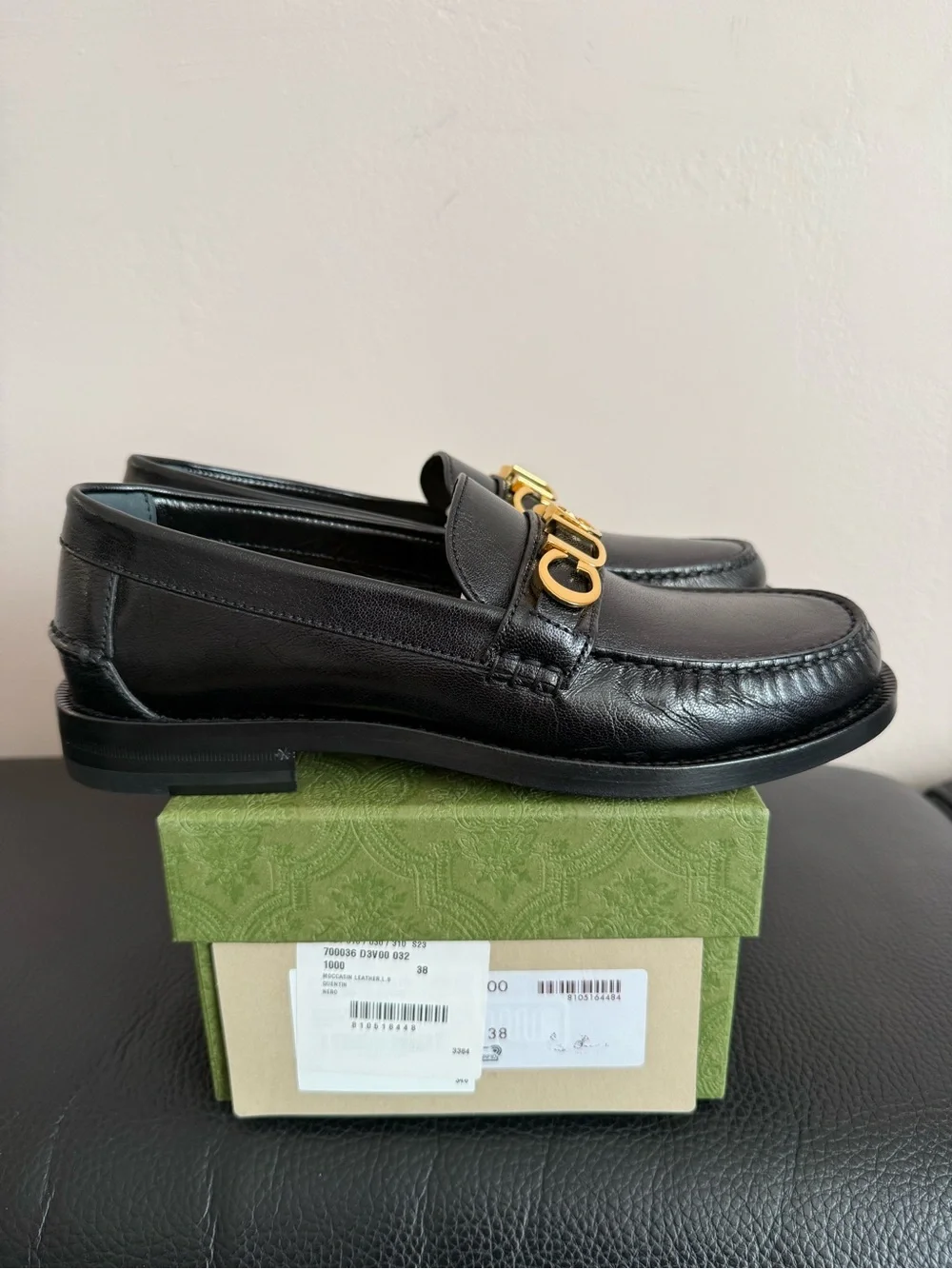 Gucci Logo Plaque Slip-On Loafers - Brand New - Size 38 EU/8 US - Picture 4 of 8